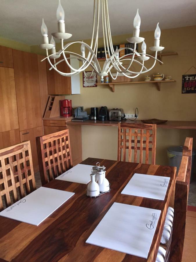 Ferienwohnungen "Weitblick" Und "Schwalbennest" Lodmannshagen Bagian luar foto