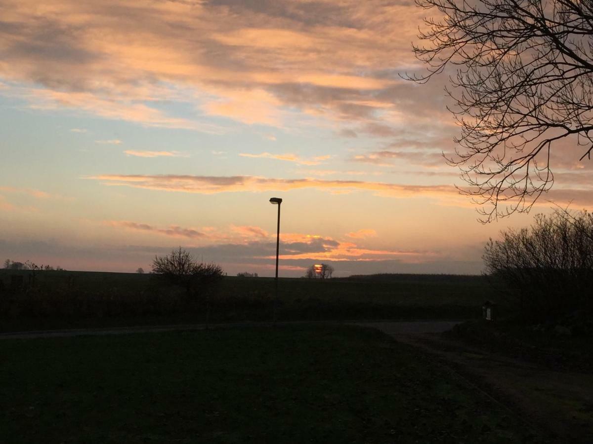 Ferienwohnungen "Weitblick" Und "Schwalbennest" Lodmannshagen Bagian luar foto